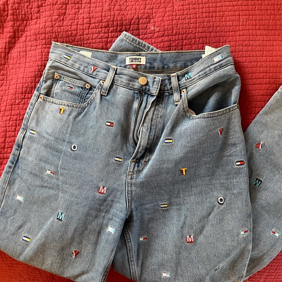 Embroidered Tommy Jeans - Picture 3 of 5